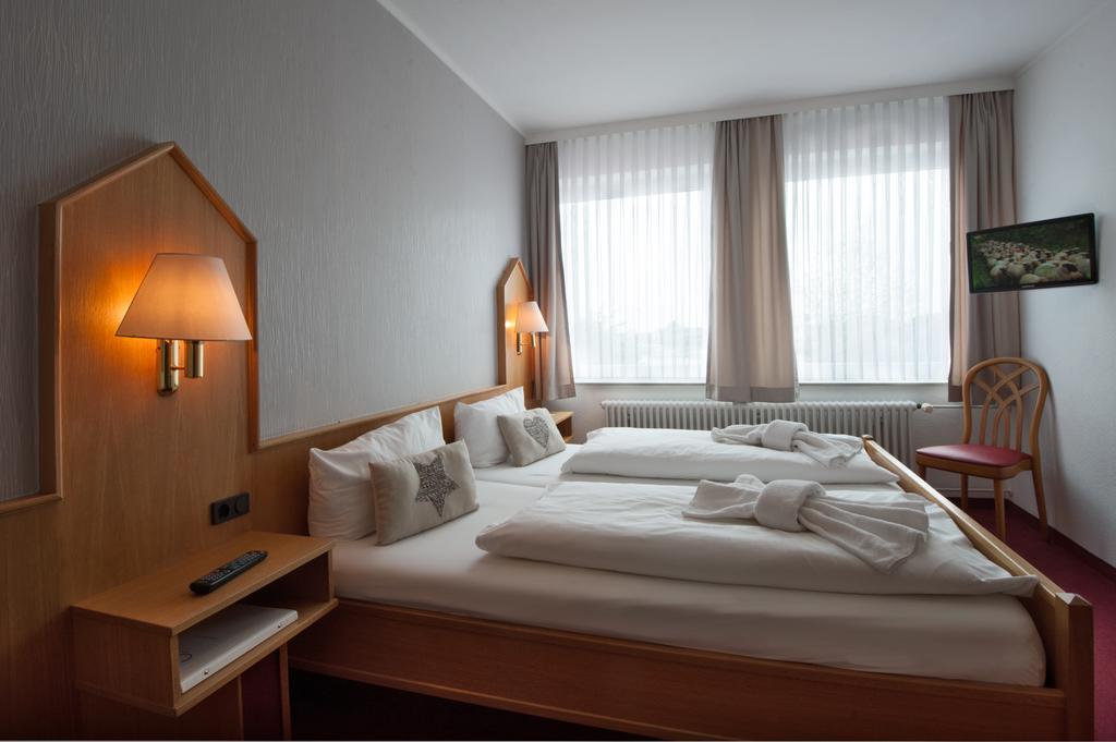 Hotel An'T Yachthaven Harlesiel Zewnętrze zdjęcie