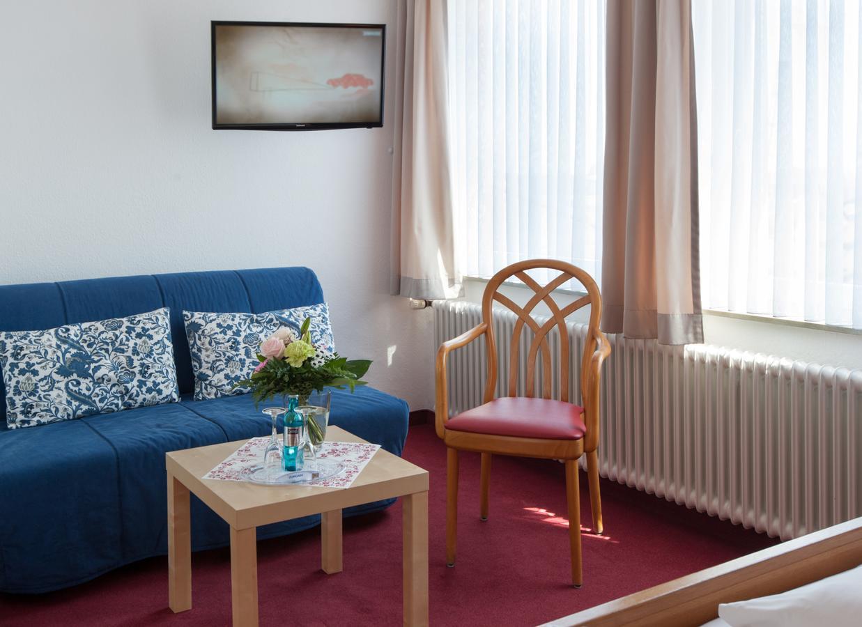 Hotel An'T Yachthaven Harlesiel Zewnętrze zdjęcie